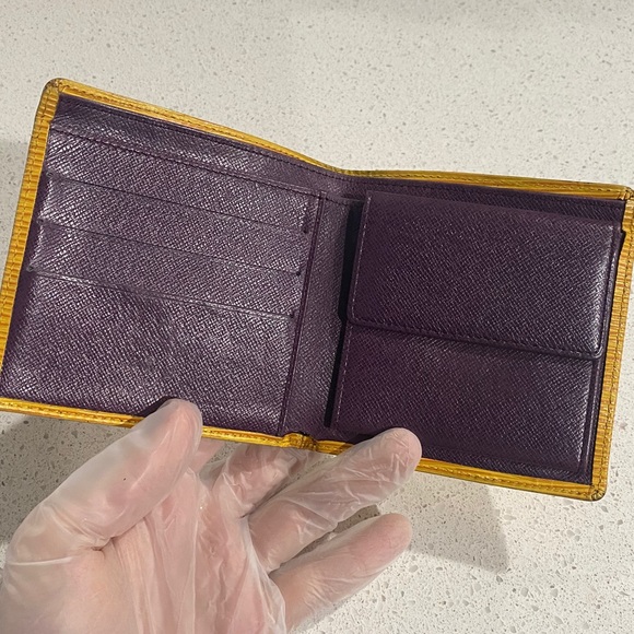 VINTAGE LV // Louis Vuitton Bifold Wallet - Yellow - Picture 3 of 7